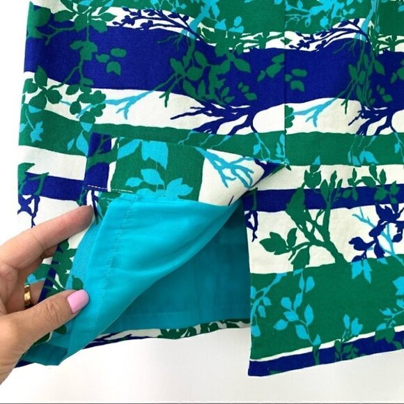 Talbots pencil skirt, midi length in a stretch cotton, floral print, lined - Picture 3 of 8